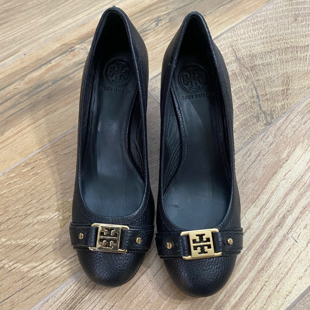 Authentic, Tory Burch Ambrose 65 Wedges
